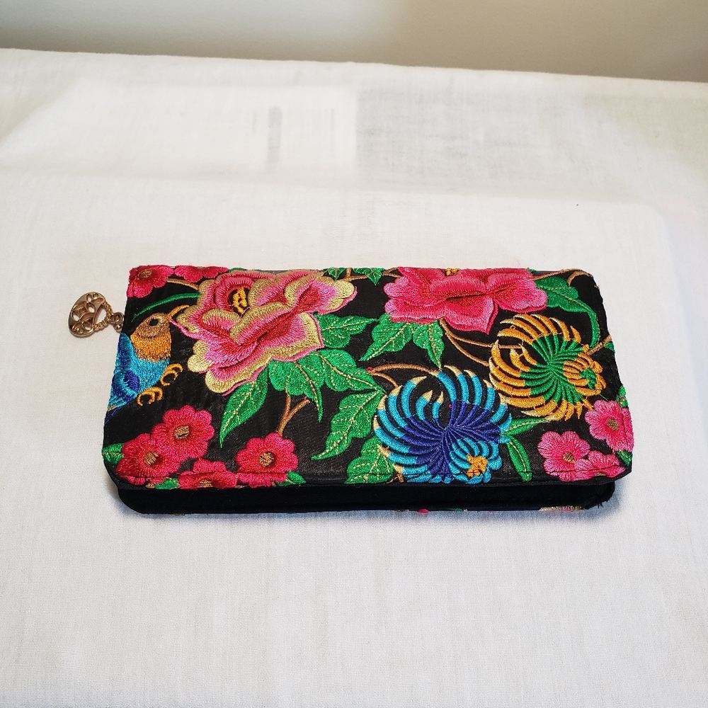 Floral Embroidered Hand Purse